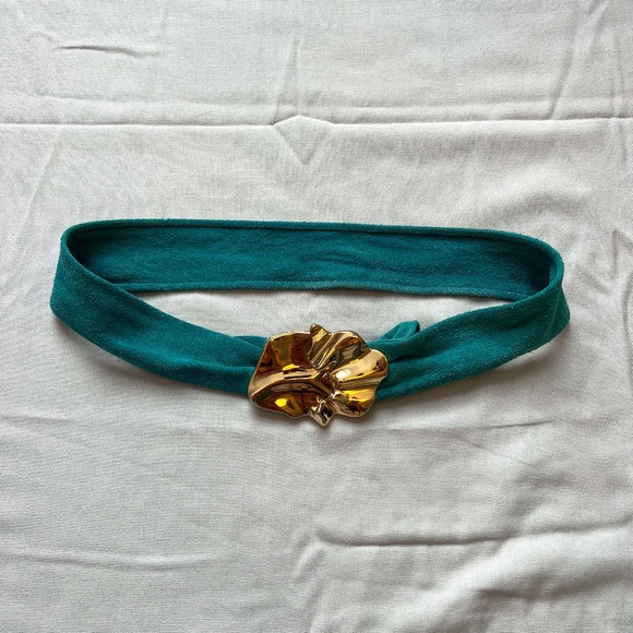 Accessories - Vintage Green Suede Leather Belt with Gold Clasp
